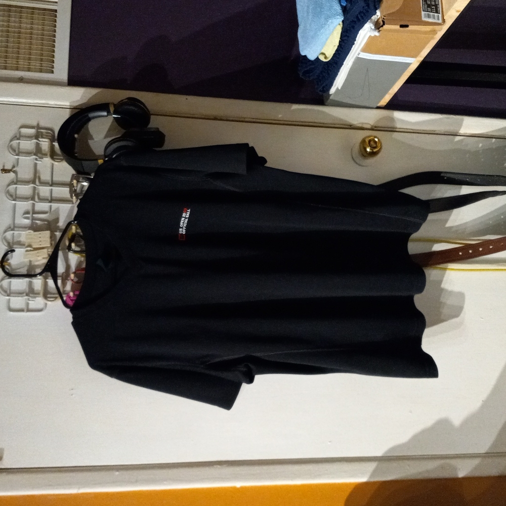 Wilson's US Open 2003 Official Ball V-neck   Shirt. Size XXL